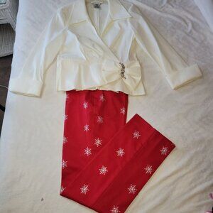 Beautiful Holiday Red Pants with Snowflake Motif-Size 4 (possibly a 6)